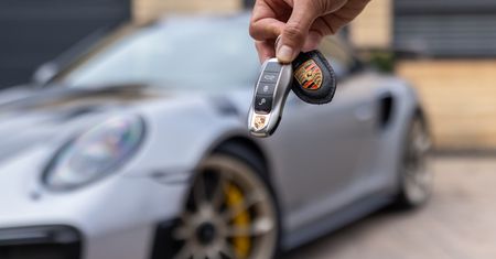 Porsche dla seniora. Gliwicka firma ma "gest"