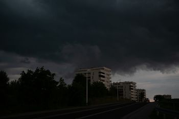 IMGW ostrzega: Burze nad Lubelszczyzną. Lokalnie może spaść grad
