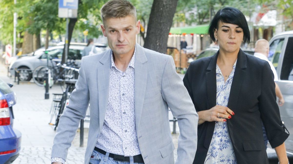 Tomasz Komenda z Anną Walter, z ktorą doczekał się syna