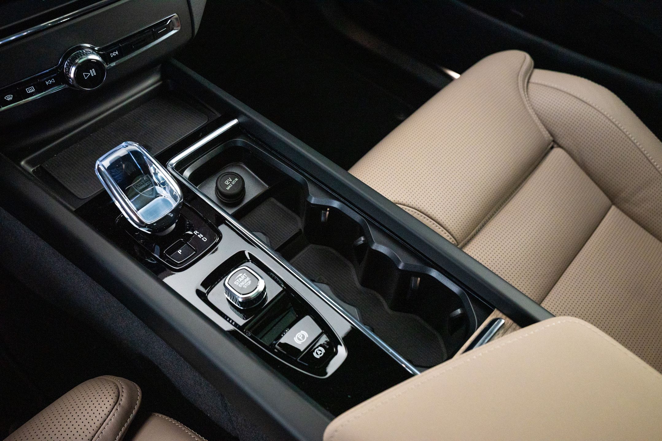 Volvo XC60 po drugim liftingu (2026)