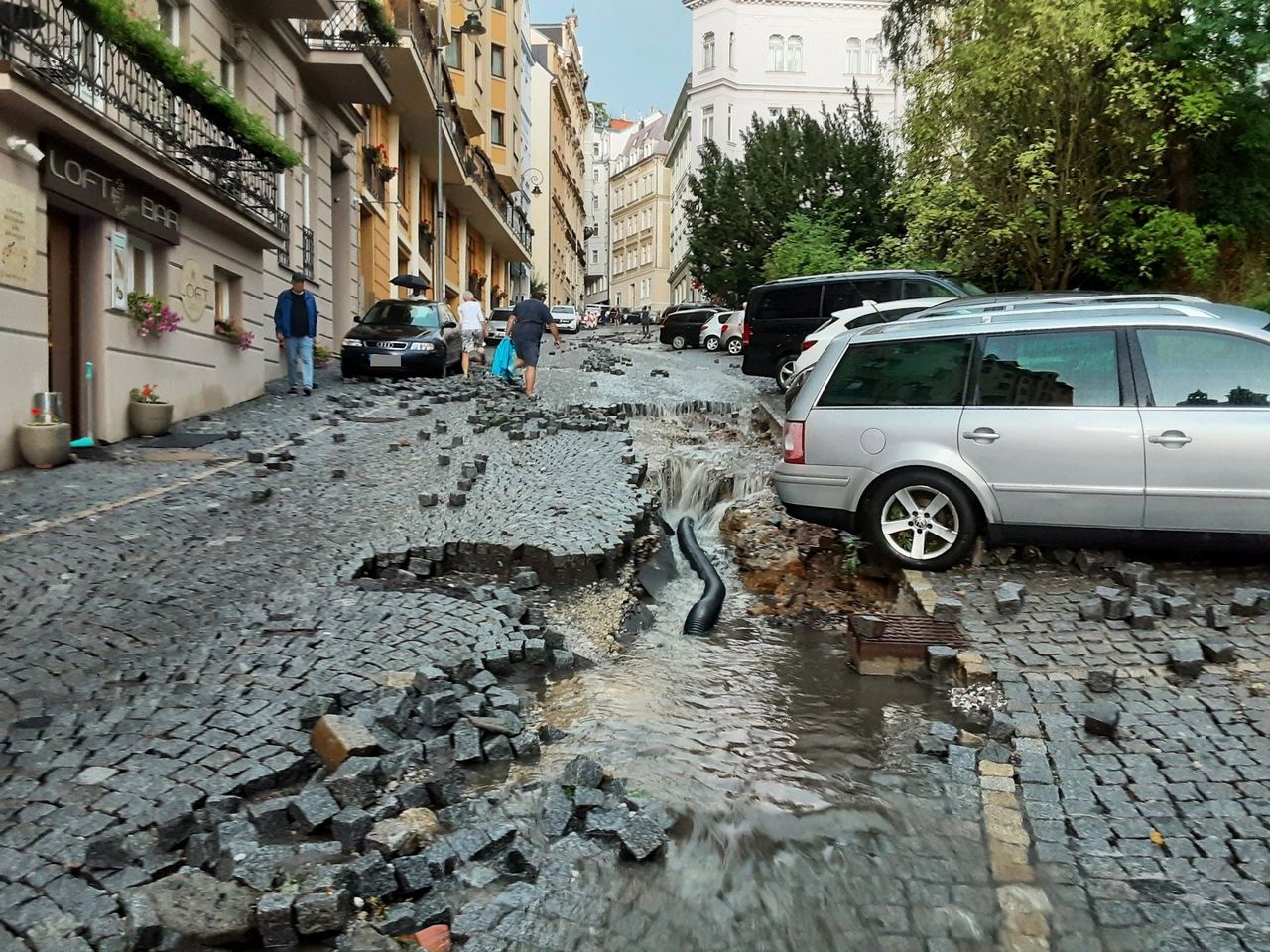 Czechy: zachód kraju spustoszony. Służby ratunkowe pokazały zdjęcia