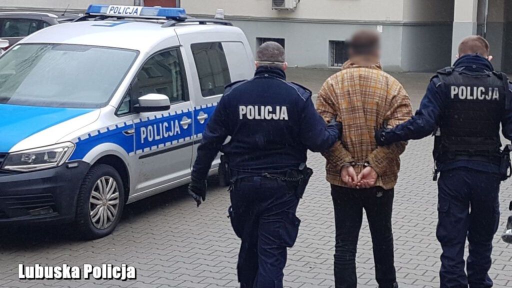 Policja zatrzymała "dzikich" lokatorów