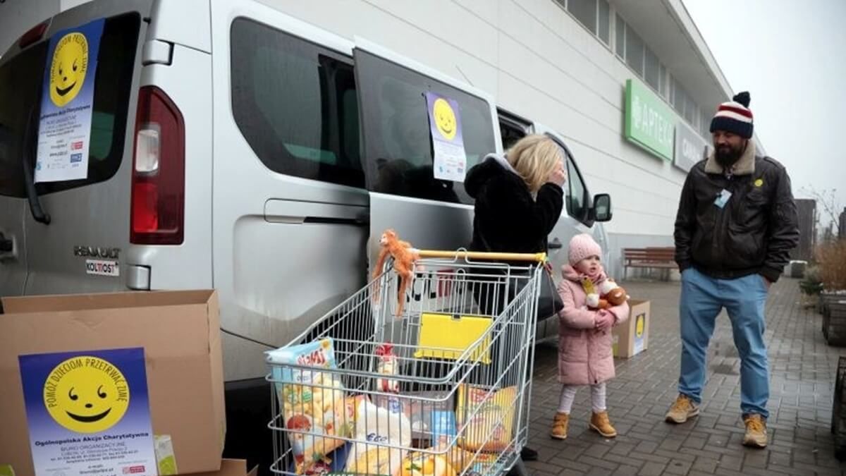 Zbiórka darów rzeczowych w ramach Wielkiej Ulicznej Zbiórki PDPZ