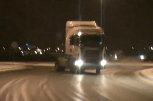 Ciężarówki też mogą driftować!