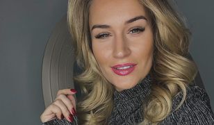 Kamila "Pieczarka" z "Rolnik szuka żony" w samej kołdrze na mrozie. Zdjęcie zrobił brat