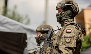 Wielu chętnych na wakacje z wojskiem. Wiemy, ile można zarobić