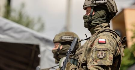 Wielu chętnych na wakacje z wojskiem. Wiemy, ile można zarobić
