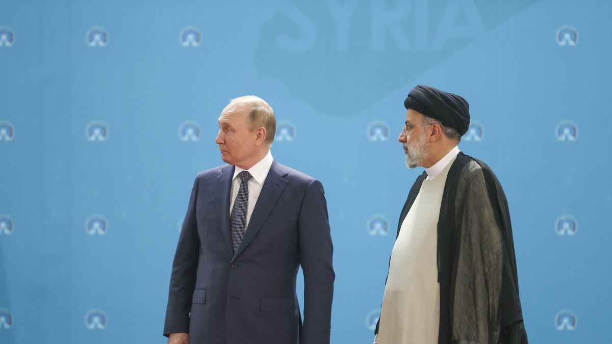 Na zdjęciu Władimir Putin i Ebrahim Raisi
