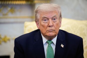 Widmo blokady cieśniny Ormuz. USA i Iran wymieniają ostre groźby