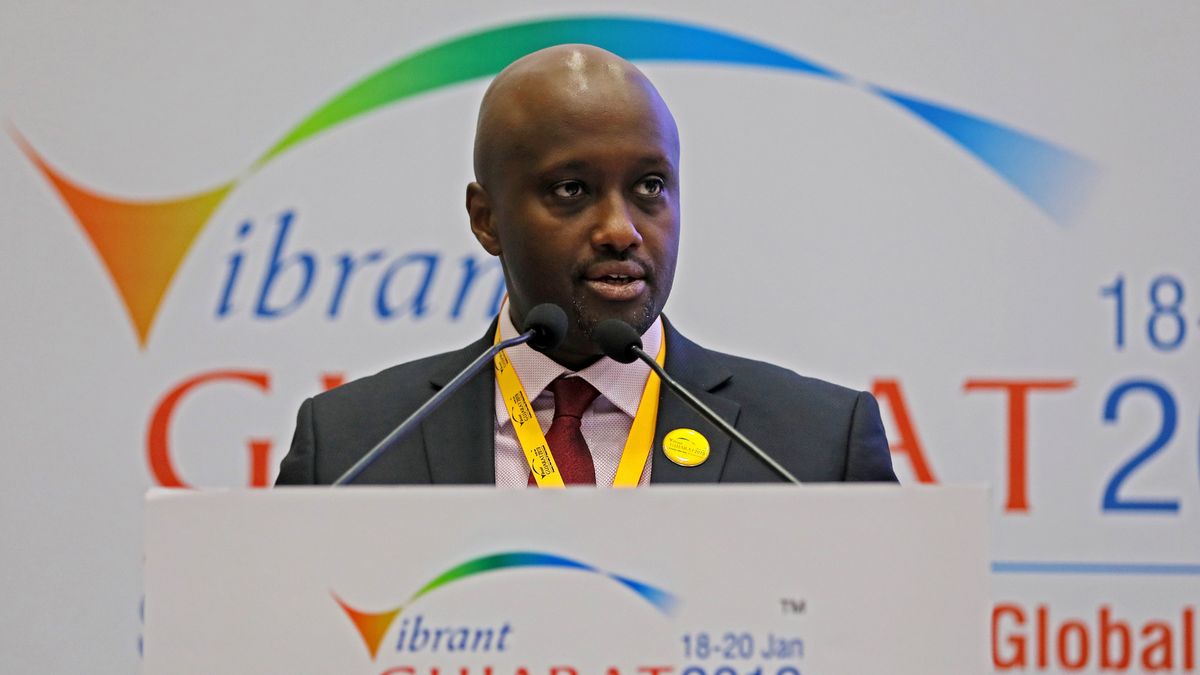 Vibrant Gujarat Global Summit 2019 in Gandhinagarepa07298831 Olivier Nduhungirehe, Minister of State in the Ministry of Foreign affairs and international cooperation of the Republic of Rwanda, speaks during the second day of the Vibrant Gujarat Global Summit 2019 at Mahatma Mandir in Gandhinagar, India, 19 January 2019. According to reports, more than 30,000 national and international delegates and top executives from major firms from India and abroad are expected to attend the three-day event.  EPA/DIVYAKANT SOLANKI Dostawca: PAP/EPA.DIVYAKANT SOLANKI