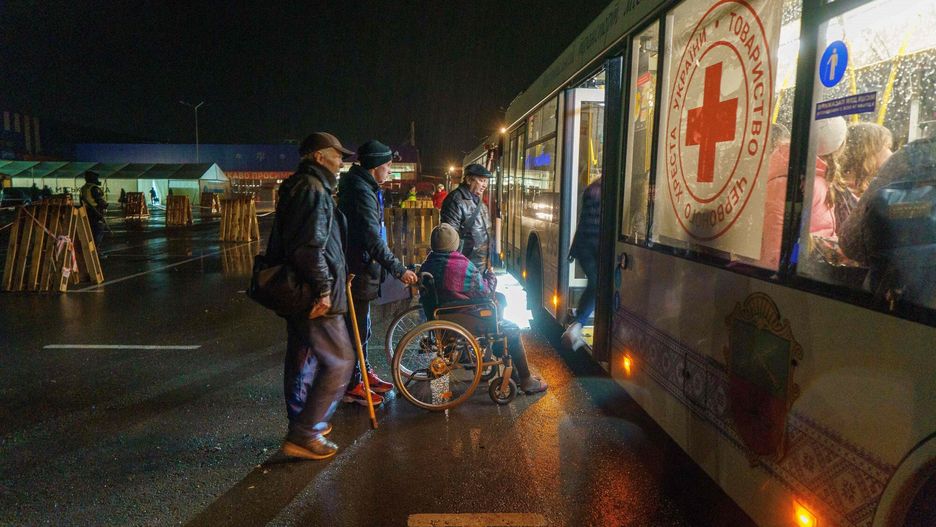 Rosjanie uprowadzili kierowcę autobusu ewakuacyjnego. "Wykorzystali go w celach propagandowych"
