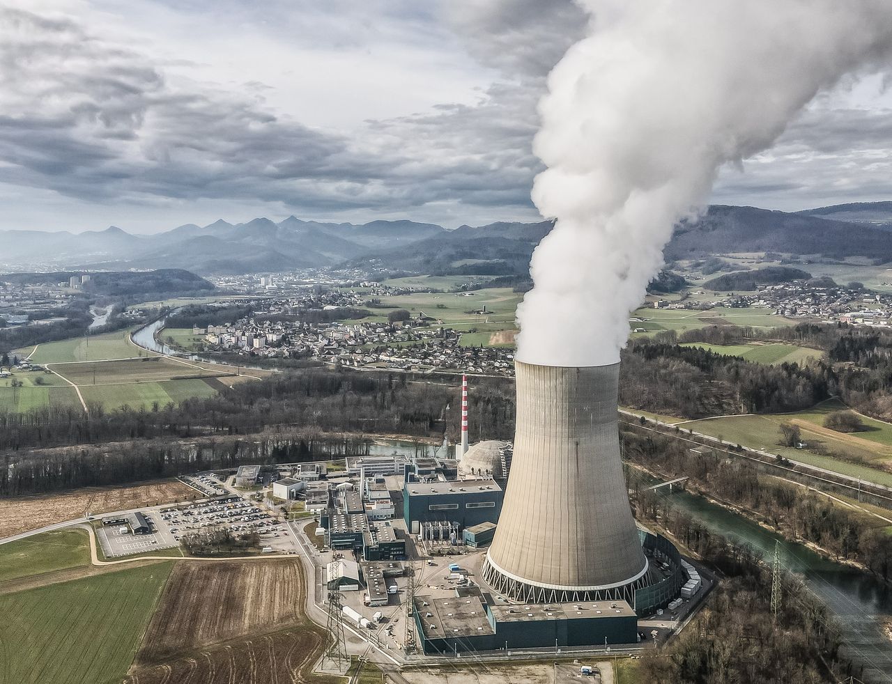 Niemcy nie chcieli atomu. Teraz bazują na francuskim