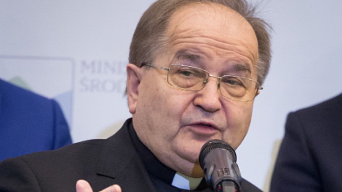 Fundacja założona przez ojca Tadeusza Rydzyka miała paść ofiarą nękania. Zakonnik może jednak liczyć na wsparcie