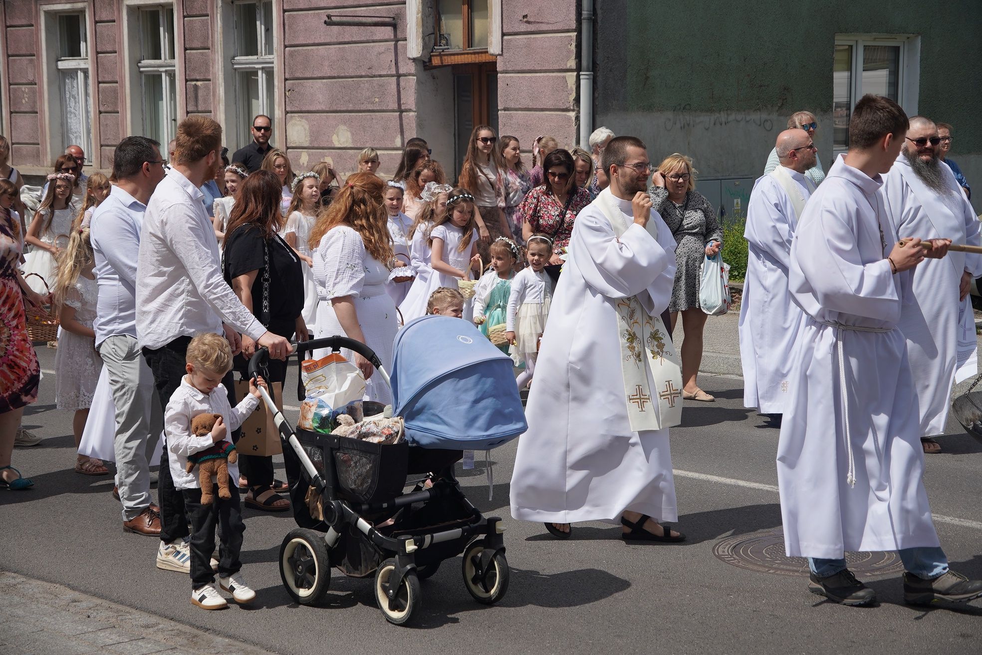 Procesja Bożego Ciała w parafii pw. Św. Antoniego w Pile