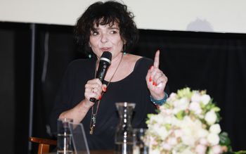 Katarzyna Grochola o piekle przemocy. "Uciekałam bez dokumentów"
