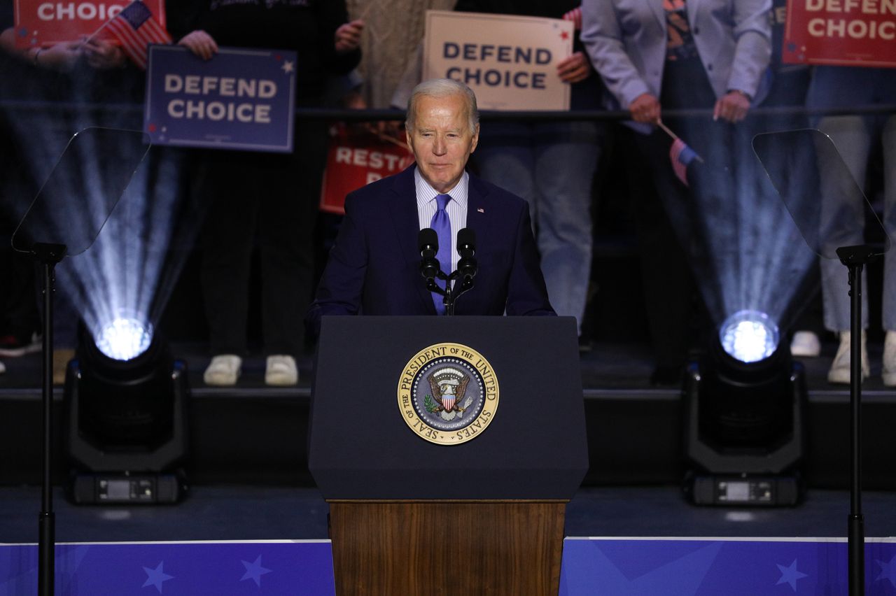 UAW Leans Towards Biden, Impacting 2024 Election Dynamics