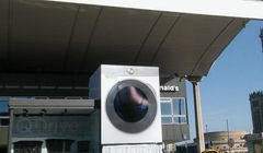 Megapralka w centrum Warszawy promuje Samsung Quick Drive