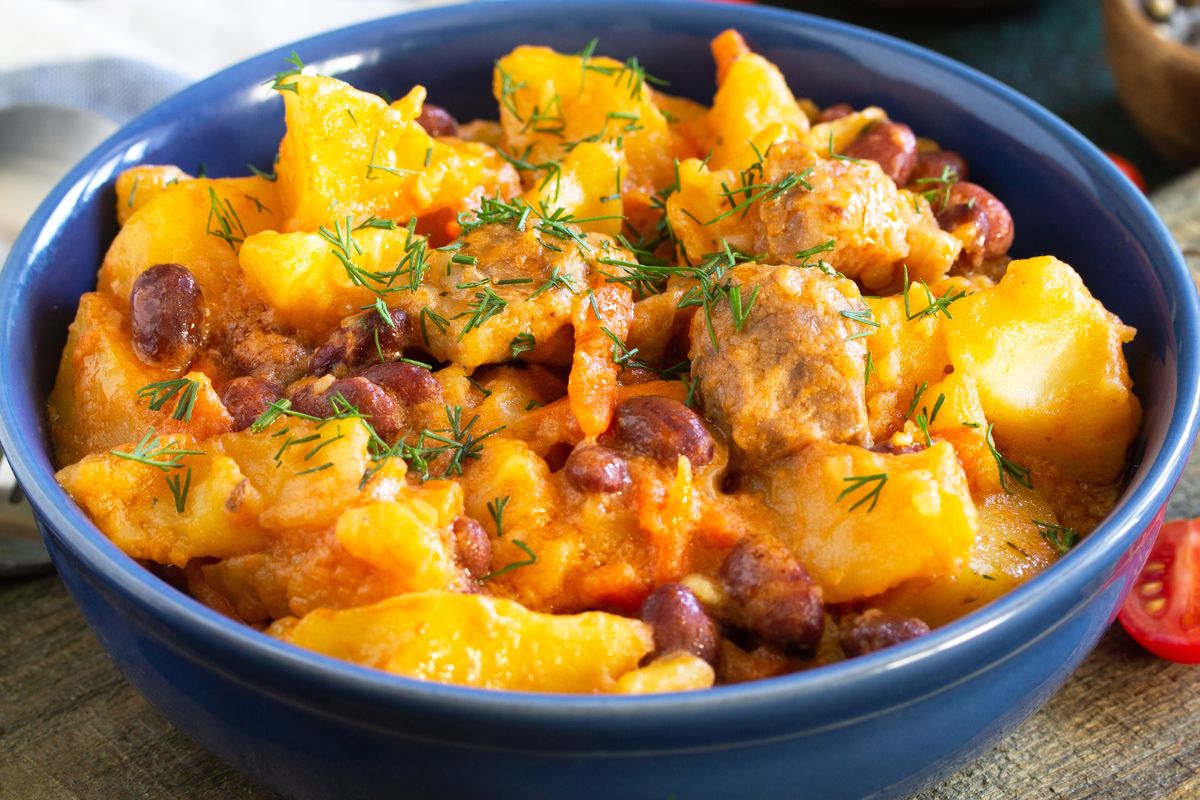 Wszystko robię w jednym garnku w pół godziny. Obiad rozgrzewa, syci i starcza na 2 dni dla całej rodziny