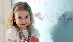 „Wszystkie kolory beztroski” - dzieci reklamują farby Dulux EasyCare (wideo)