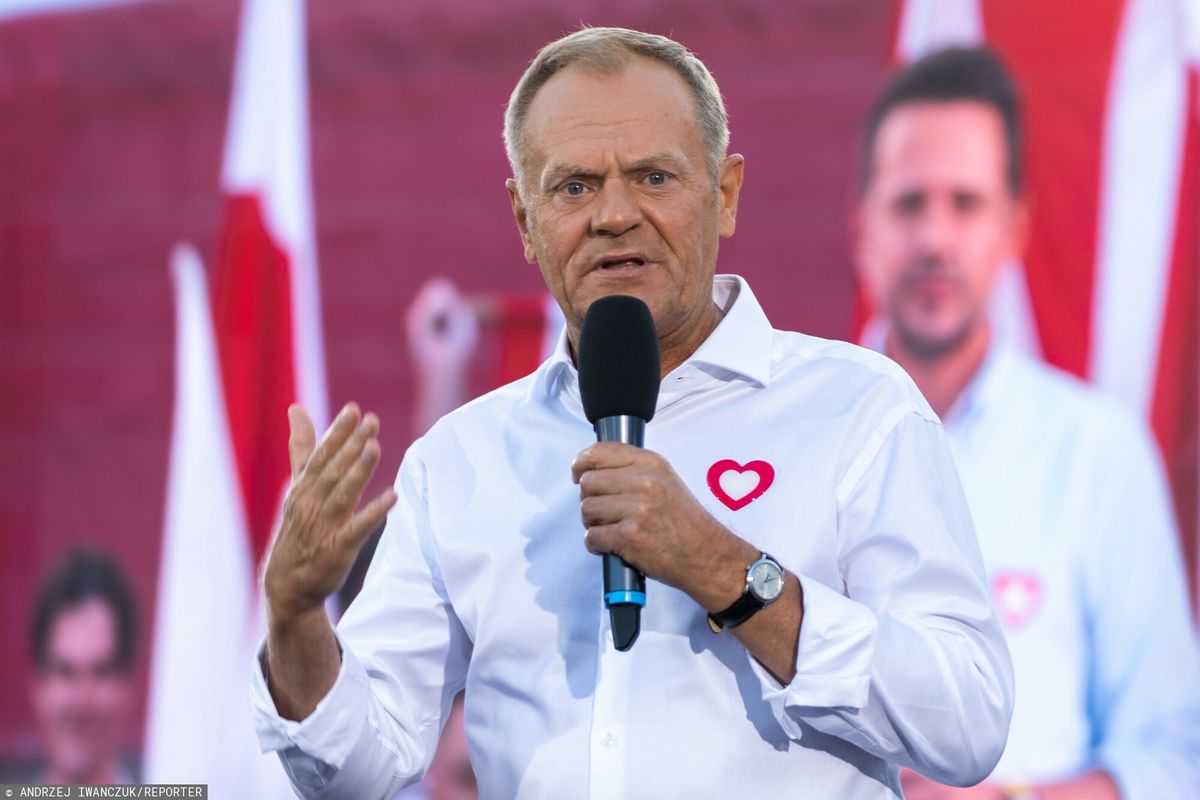 Donald Tusk pozwany w trybie wyborczym. Jest decyzja sądu