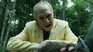 Odrażający od pierwszej sceny. Ten serial uzależnia. Już jest numerem 1 na HBO