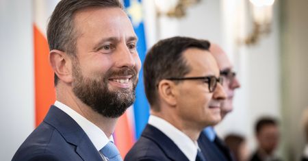 Wielomiliardowe kontrakty PiS zostaną. Kosiniak-Kamysz wskazuje na dwa obszary