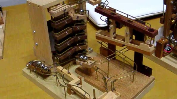 Na takie zabawki można patrzeć godzinami [wideo] 1