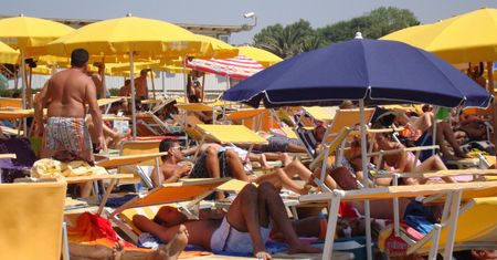 Mają dość roznegliżowanych turystów. Wysokie kary za goły tors