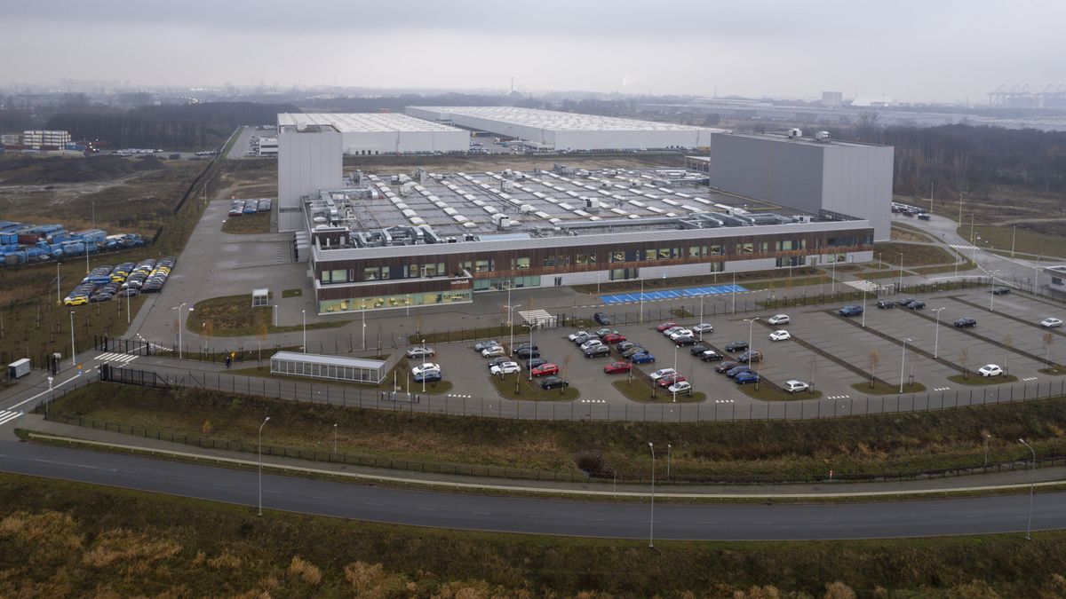 Northvolt AB Battery Plant in Poland Ahead of Closure
Bloomberg
Industry, Aerial View, European, Poland, Energy, Natural Resources, Batteries, Battery, Gdansk, Business Finance and Industry, Manufacturing, E.U., EU, Polish, Aerial Photography, Industries, Business News, Alternative Energy, EMEA, Fabrication, Drone Photography, Europe, Business Finance and Industry, Central Europe, Manufacture, Poland, Euro Members
