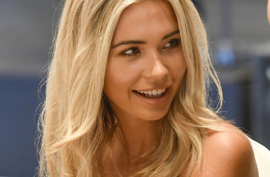 Jak Sandra Kubicka ubrała się na przyjęcie świąteczne? 