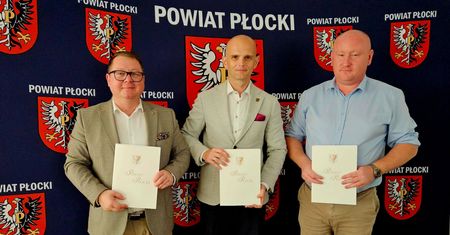 Powiat Płocki inwestuje w drogi. Modernizacja tras w gminach Bulkowo i Radzanowo