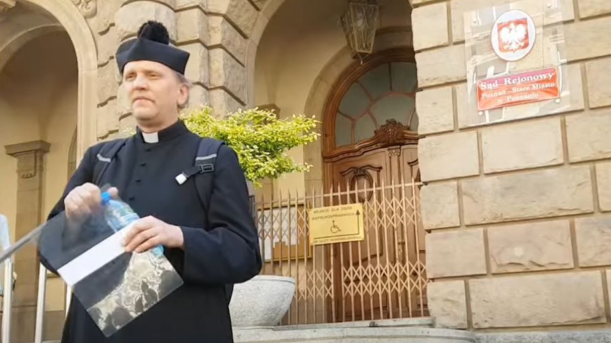 Po rozprawie ks. Woźnicki obrażał dziennikarzy i krytykował wyrok 