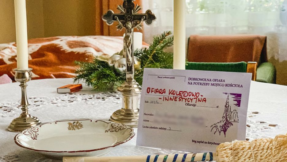 Ile dać księdzu do koperty? Wizyty duszpasterskie 2022/23