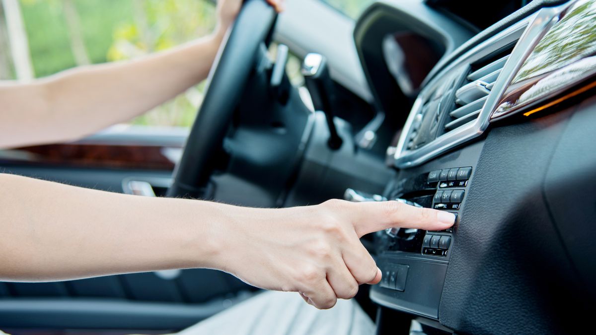 Istnieje sposób na odtwarzanie muzyki w starszym aucie