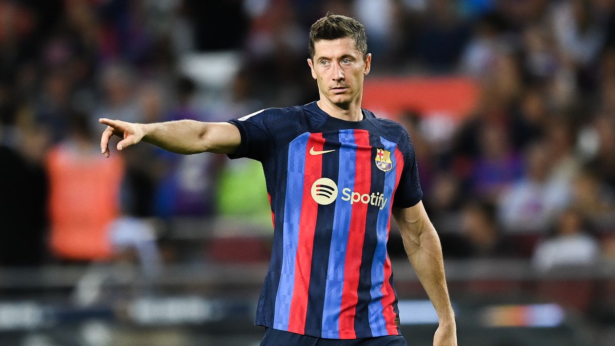 BARCELONA, SPAIN - AUGUST 28: Robert Lewandowski of FC Barcelona reacts during the LaLiga Santander match between FC Barcelona and Real Valladolid CF at Camp Nou on August 28, 2022 in Barcelona, Spain. (Photo by David Ramos/Getty Images)
