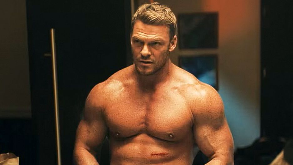 Alan Ritchson jako Jack Reacher