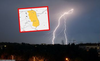 Burze i możliwy grad. Alerty w dwóch województwach
