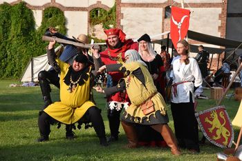 Sztum: XVI Festiwal Rycerski im. Albrechta Habsburga. Tak rekonstruktorzy opowiadają mieszkańcom i turystom o średniowieczu