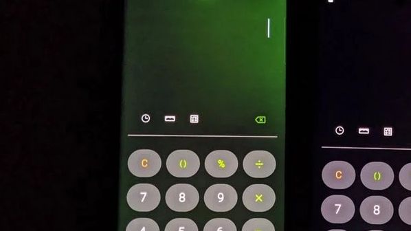 Samsung Galaxy S20 Ultra ma problem. Zielenieje po aktualizacji 1