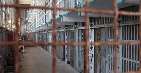 Brutalny mord kochanki. "Należało się"