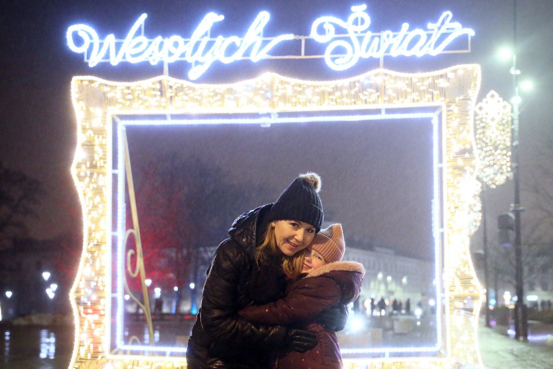 24.12.2023 LUBLIN 
 WIGILIA SWIETA ILUMINACJE SWIATECZNE SWIATLA PLAC LITEWSKI KARUZELA DEPTAK SZOPKA 
 SPACER LUBLIN ZWIEDZANIE 
 NZ 
 
 
 FOT. LUKASZ KACZANOWSKI/POLSKA PRESS