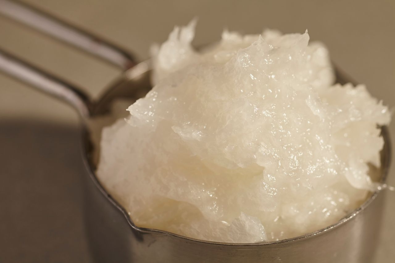 Coraz więcej Polaków używa w kuchni. Mało kto zastanawia się, jak działa na organizm