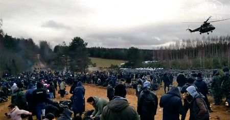 Kryzys na granicy. Gen. Stróżyk: to wojna na migrantów