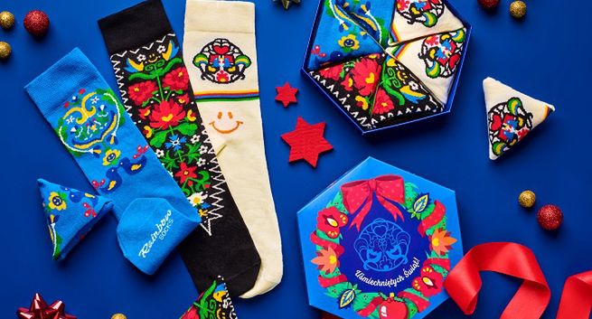 Amazon z limitowaną edycją świątecznych skarpetek od polskiego producenta