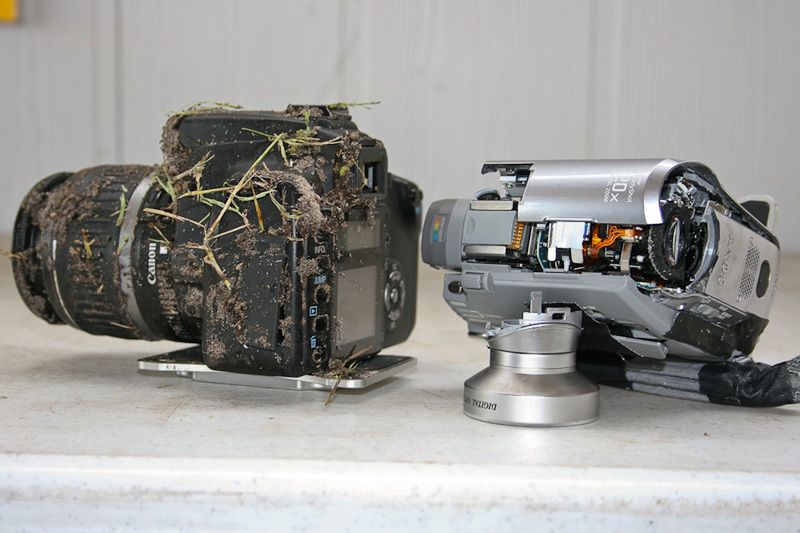 Canon spadł z 1000 m i przeżył 2