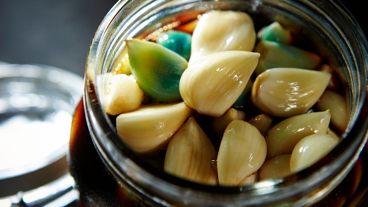 Czy zieleniejący czosnek jest szkodliwy? 