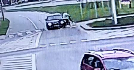 22-latek potrącił rowerzystę i uciekł z miejsca wypadku. Nagranie z monitoringu