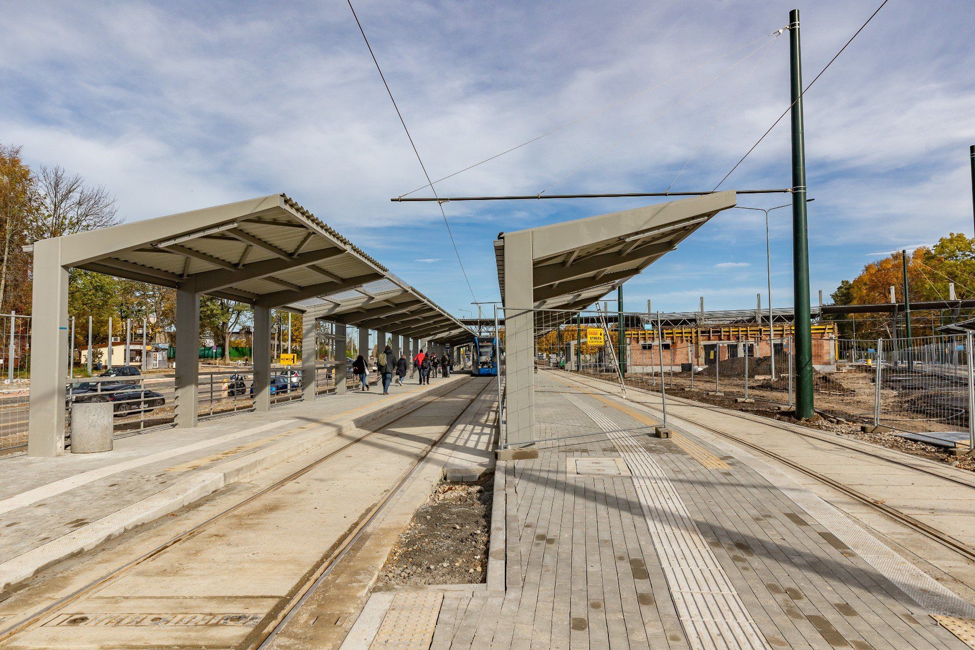 Od soboty 25 października tramwaje wróciły na pętlę na Wzgórzach Krzesławickich. Jednak miejsce to nadal jest w przebudowie, która potrwa jeszcze do przełomu 2025 i 2026 roku  