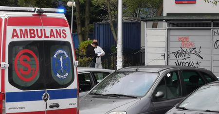 Warszawa: atak nożownika i strzały. Jedna osoba nie żyje