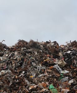 Mirsk. 40 tysięcy ton odpadów trafi na Dolny Śląsk. Przyjadą z Niemiec